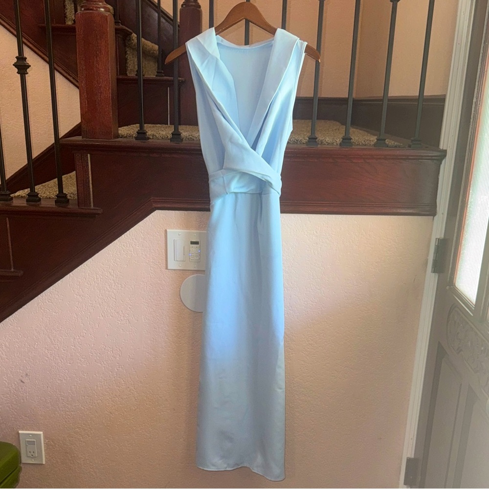 Elegant Solid Light Blue Sleeveless Wrap Around V Neck Maxi Dress Women’s Medium